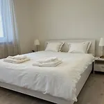 아파트 Elegant Escape Ii - Centre & Free Parking