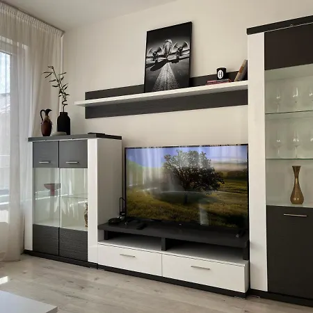 Elegant Escape Ii - Centre & Free Parking Apartament Bratysława