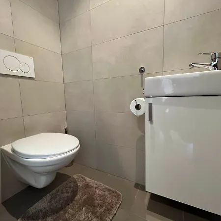 Elegant Escape Ii - Centre & Free Parking Apartament *