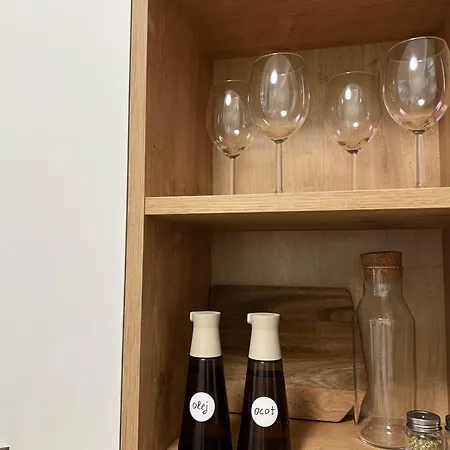 Elegant Escape Ii - Centre & Free Parking Apartament *