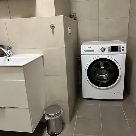 Elegant Escape Ii - Centre & Free Parking * ברטיסלאבה