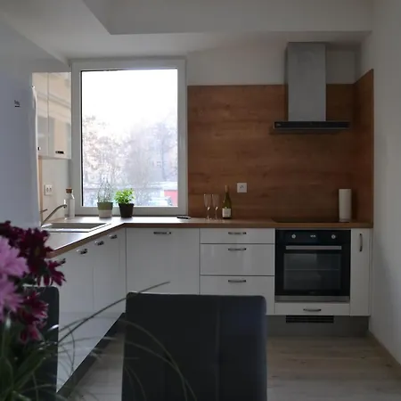 Elegant Escape Ii - Centre & Free Parking Apartament Bratysława
